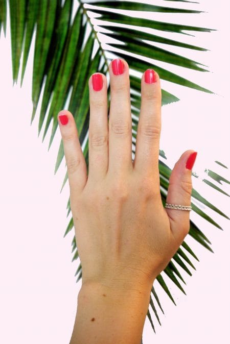 the original copy beautyblog beautyblogger beauty blogazine muenchen orange nagellack essie 120 on the list